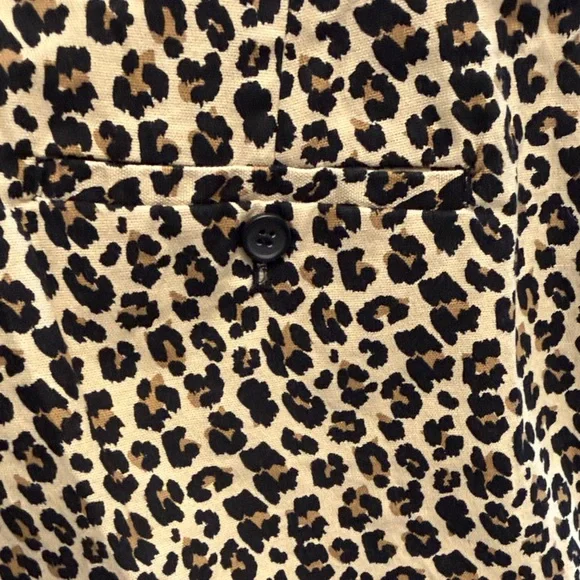 Banana Republic Animal Print High Waist Shorts - Picture 4 of 5